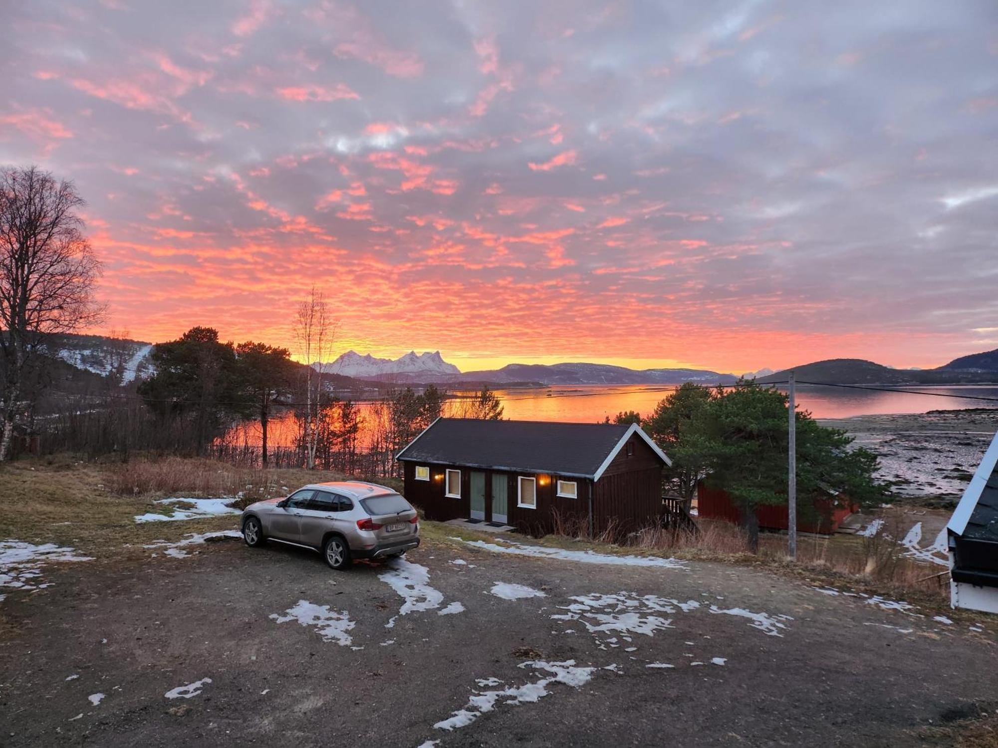 Pensión Og Fjordcamping As Ulsvåg