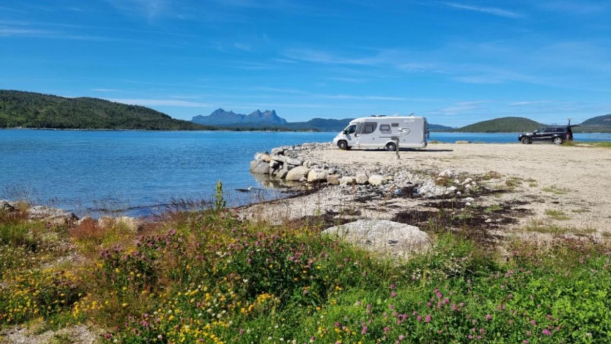 Og Fjordcamping As Pensión